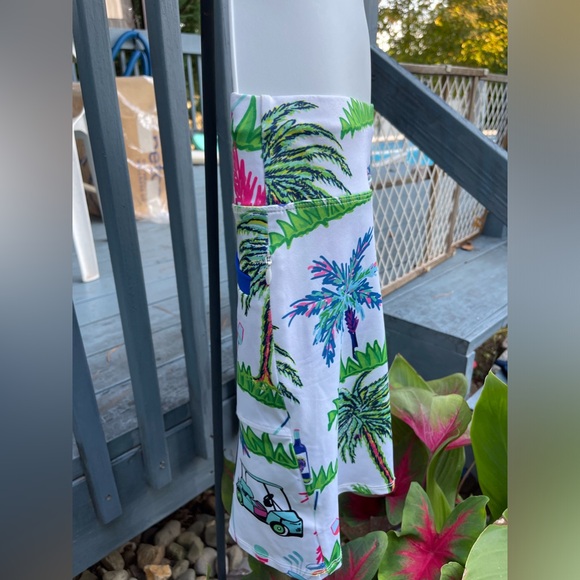 NEW Ladies' back pleat golf skort with Golf carts & palm trees. So fun! - Picture 3 of 16